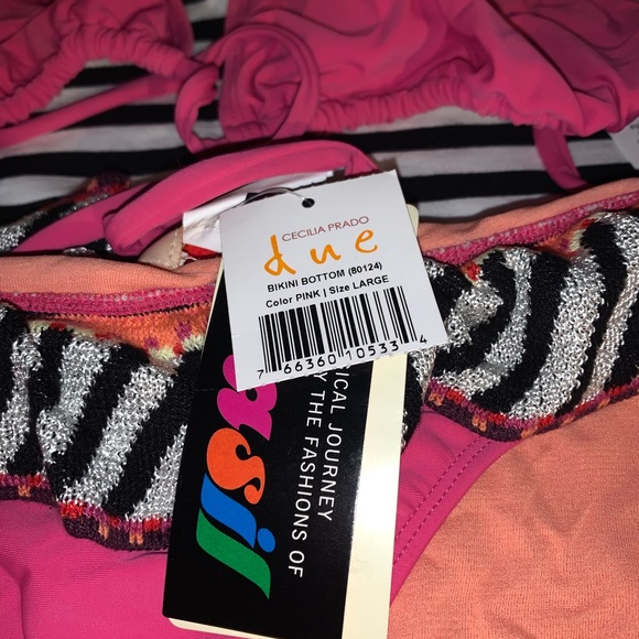 Bathing suit - Picture 2 of 2